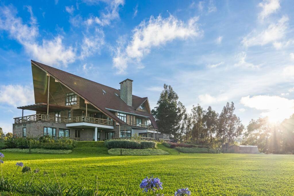 Kirimara Woodlands, Nanyuki Hotel Buitenkant foto